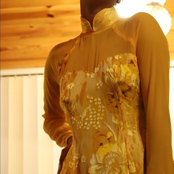 Vintage yellow Qi Pao dress - Picture 2 of 9
